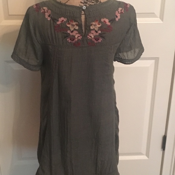 Gorgeous Green Embroidered Dress - Picture 5 of 6